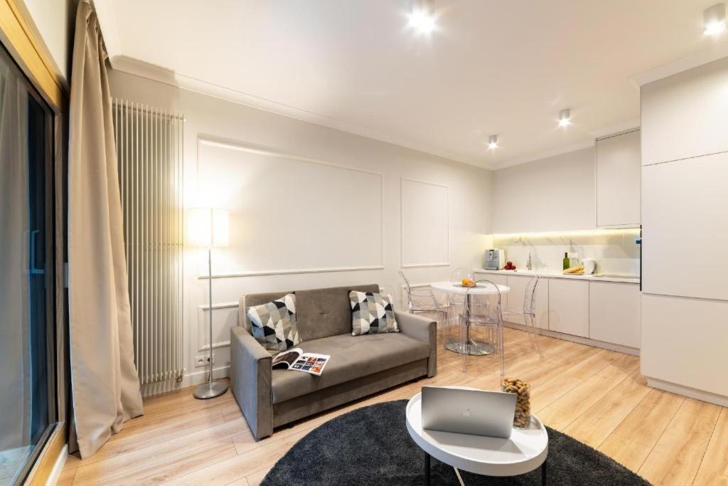 Mennica Residence Luxury Location وارسو المظهر الخارجي الصورة